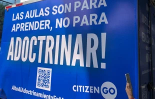 A truck traveled through Mexico City in September 2023 with a message against the indoctrination of children in schools. Credit: UNPF